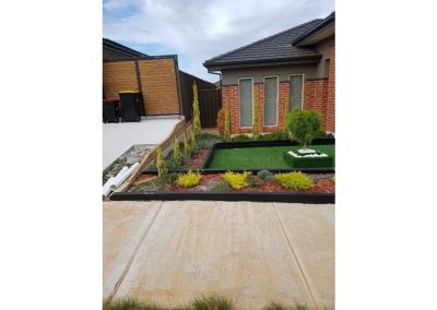 Rockbank-Jade-30mm-Artificial-Grass-Synthetic-Turf-Lawn-The-Garden-of-Paradise-2-900x600